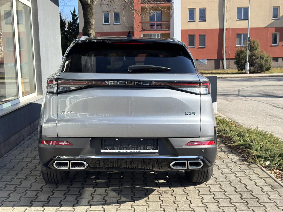 BAIC x7 1,5 138 kW Automatik, Slowakei — Foto 4 von 19
