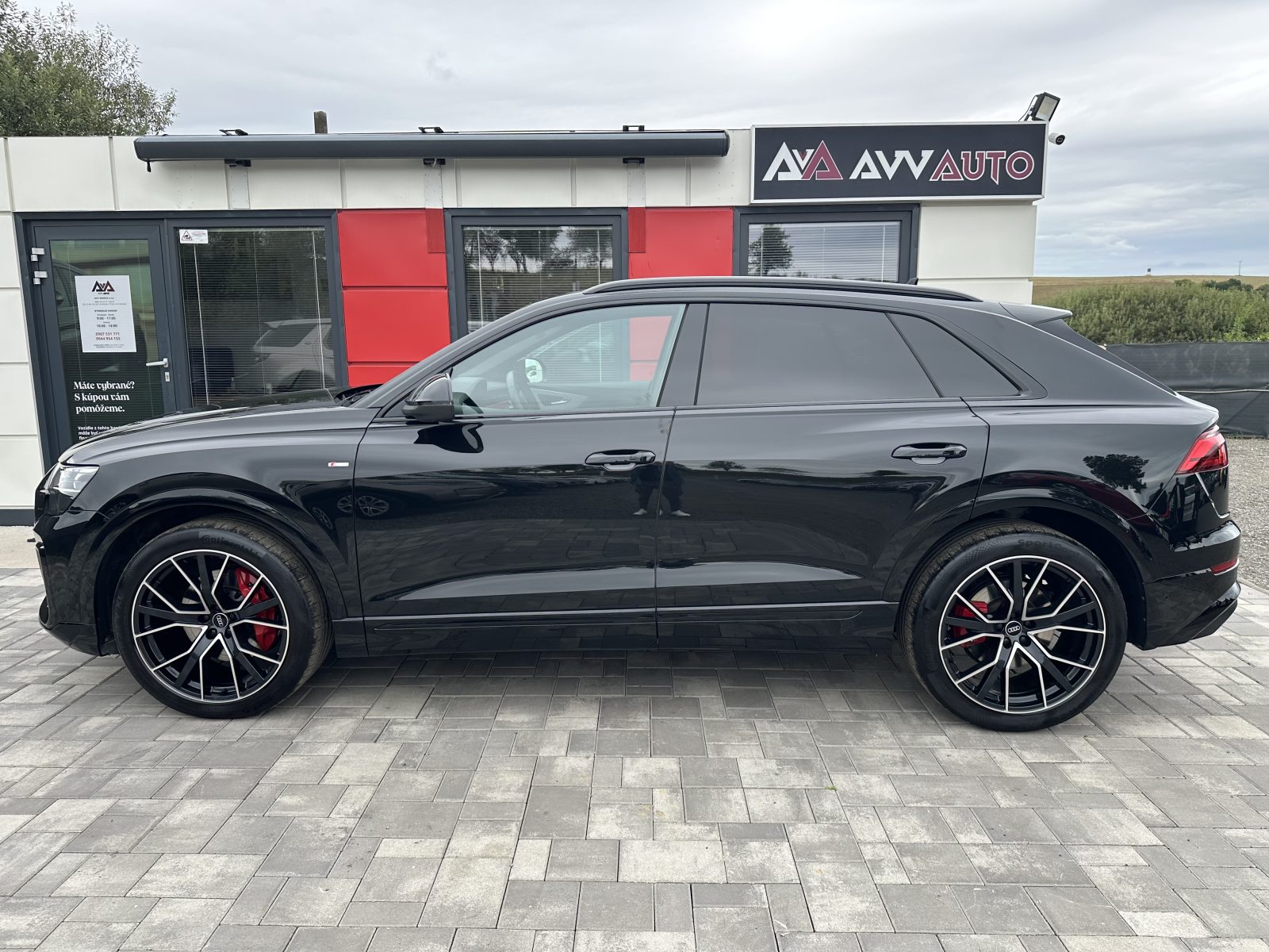 Audi q8 quattro 3,0 TDI mHEV Baujahr 2025, 19.880 km, Slowakei — Foto 8 von 44