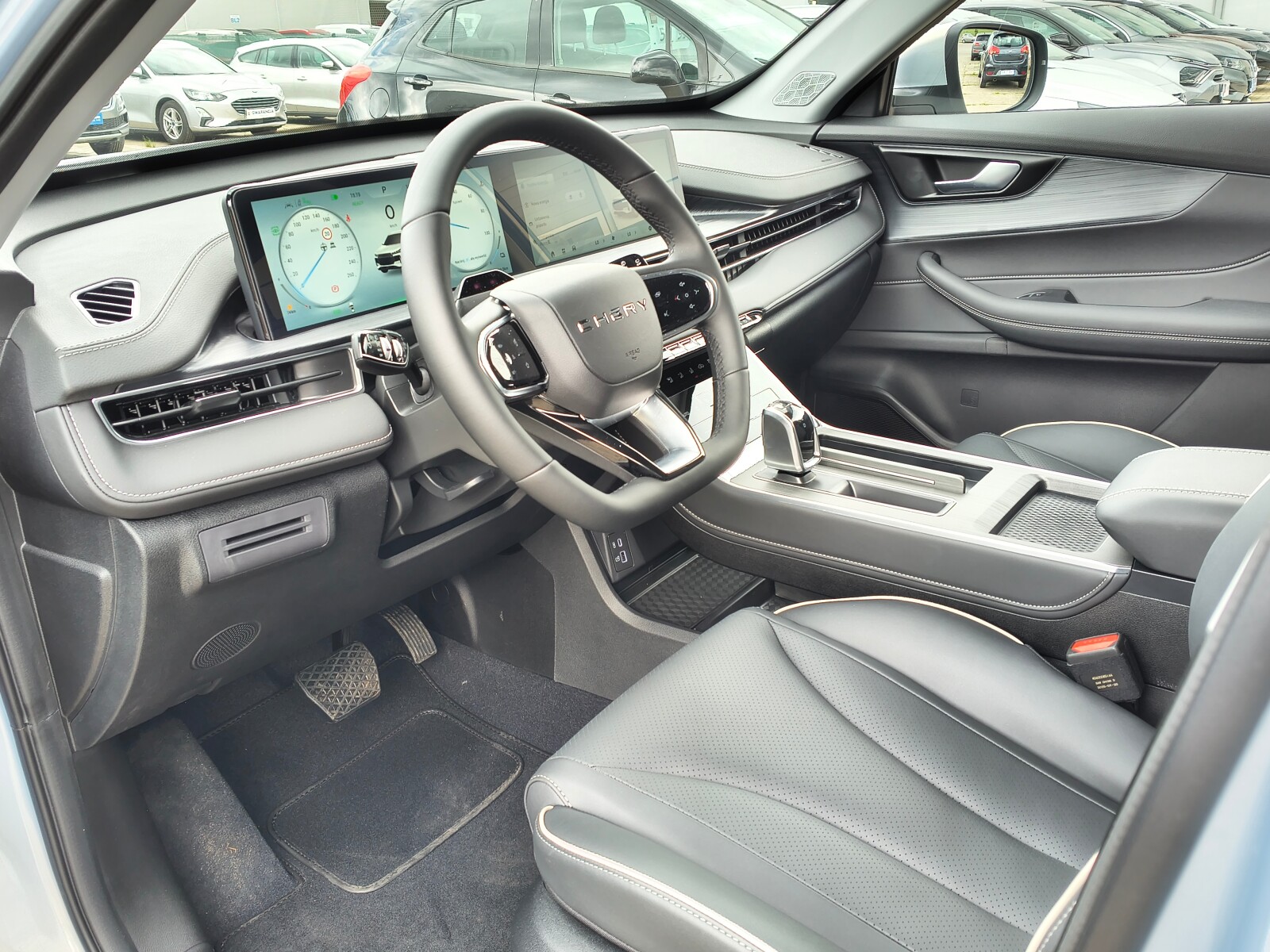 Chery Tiggo 120 kW Automatik Baujahr 2026, szary, 10 km, Polen — Foto 16 von 50