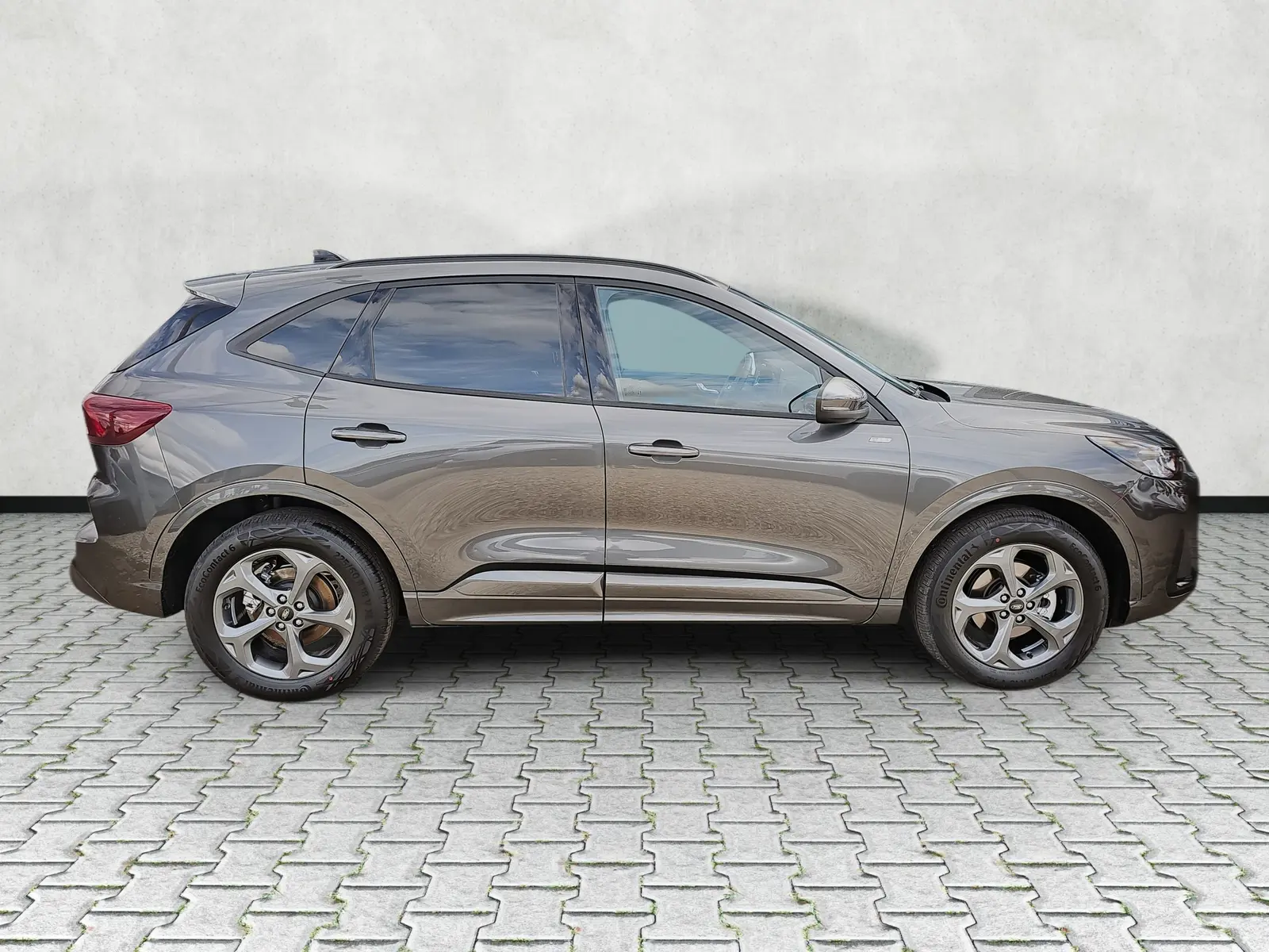 Ford Kuga 1,5 137 kW Automatik Baujahr 2026, grau, 9 km, Deutschland — Foto 9 von 24