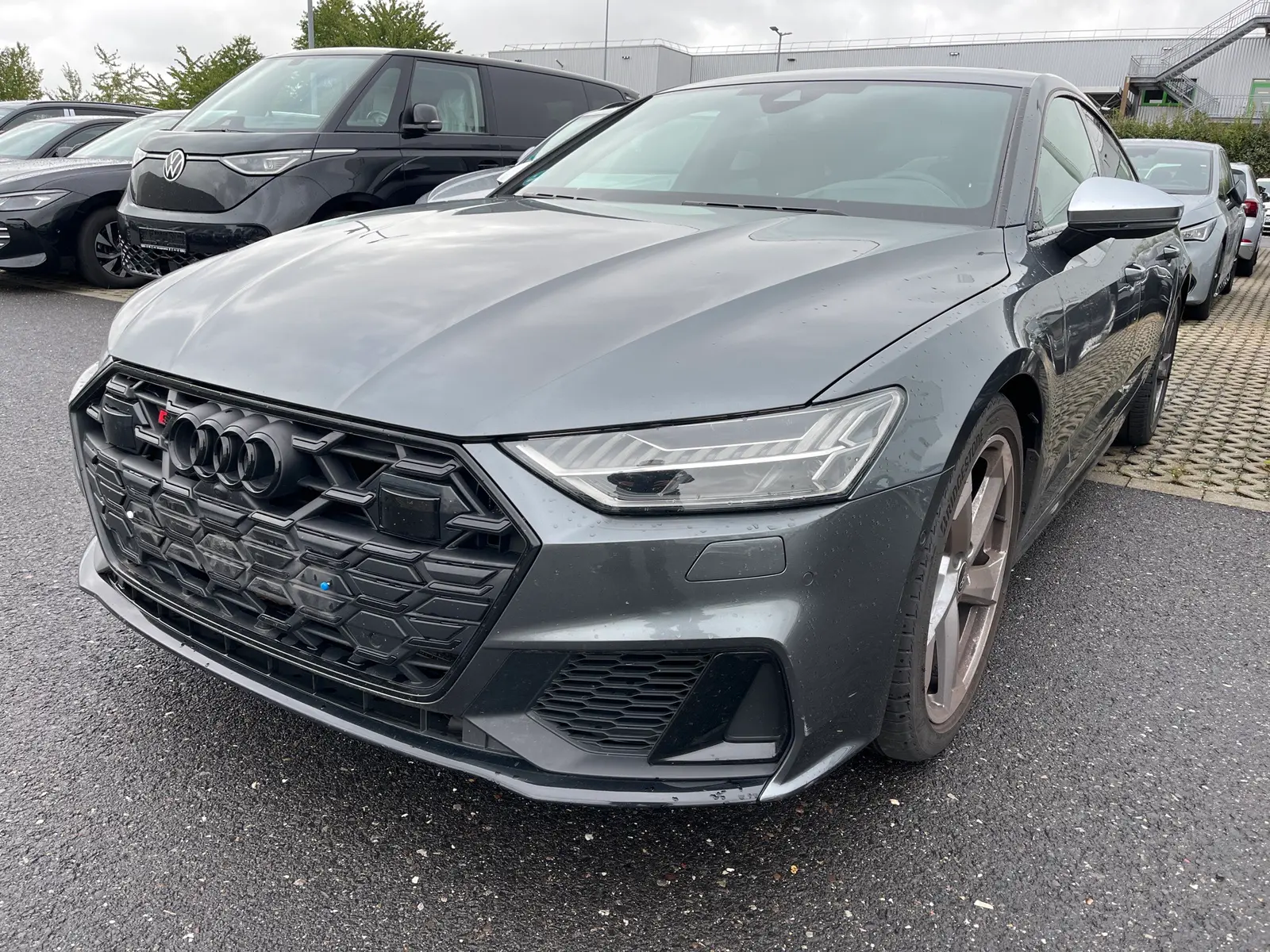 Audi S7 4x4 3,0 253 kW TDi Automatik Baujahr 2024, grau, 156.814 km, Deutschland — Foto 2 von 9