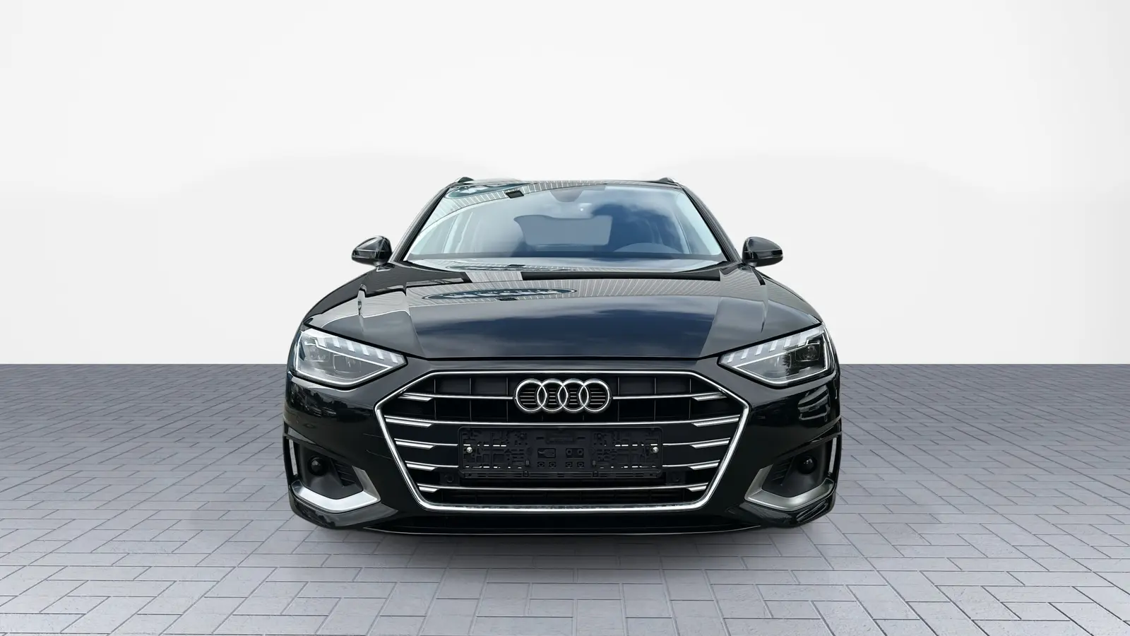 Audi A4 2,0 140 kW Automatik Baujahr 2019, schwarz, 99.500 km, Deutschland — Foto 8 von 30
