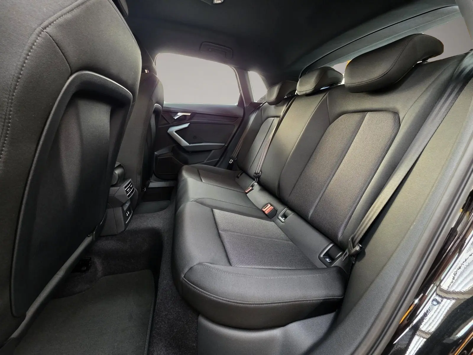 Audi A3 1,5 110 kW Automatik Baujahr 2026, schwarz, 10 km, Deutschland — Foto 7 von 7