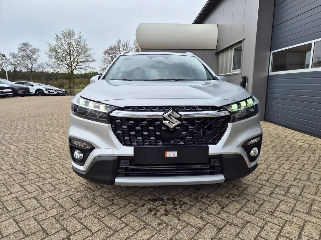 Suzuki S-Cross Comfort+ 110 PS 4x4 MHEV 1.4 81 kW Schaltgetriebe Baujahr 2026, 2 km, Österreich — Foto 9 von 44