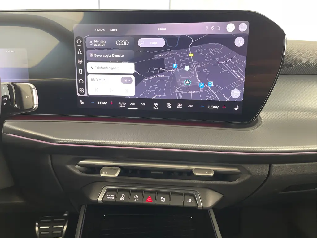 Audi q3 quattro 2,0 TFSI Automatik, 20 km, Österreich — Foto 8 von 41