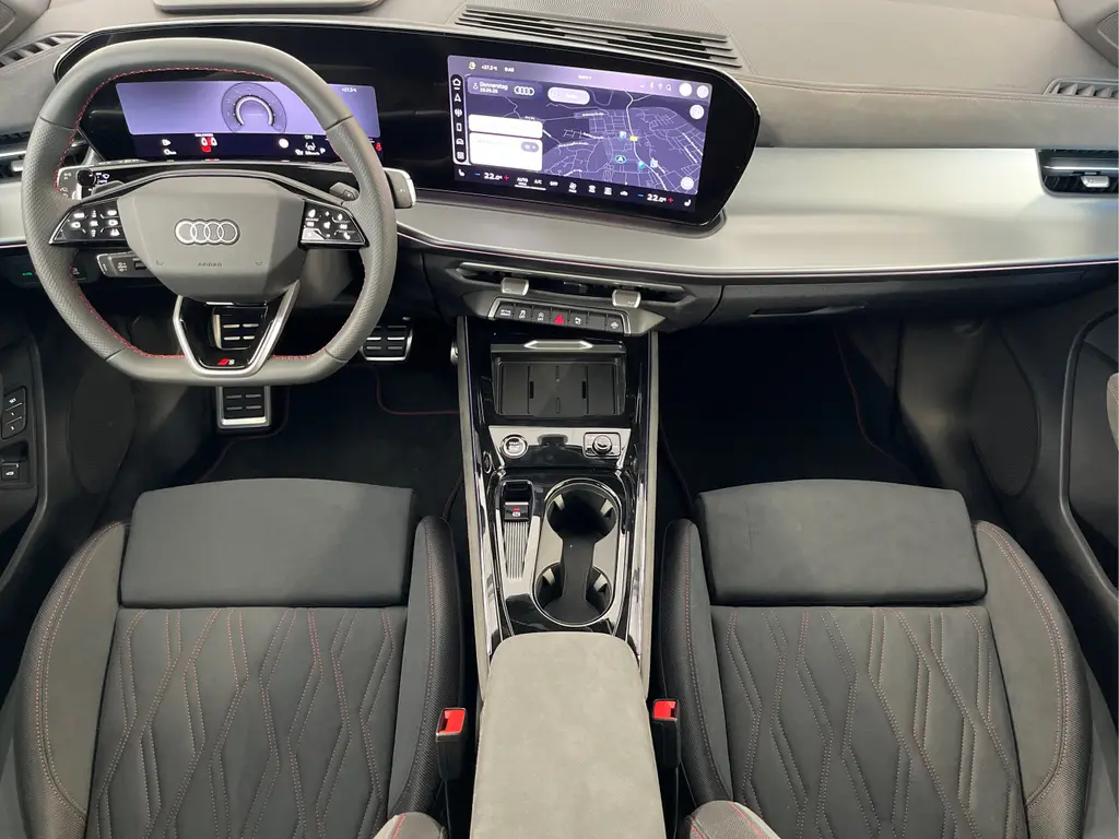 Audi q3 quattro 2,0 TFSI 265 195 kW Automatik, 20 km, Österreich — Foto 7 von 47