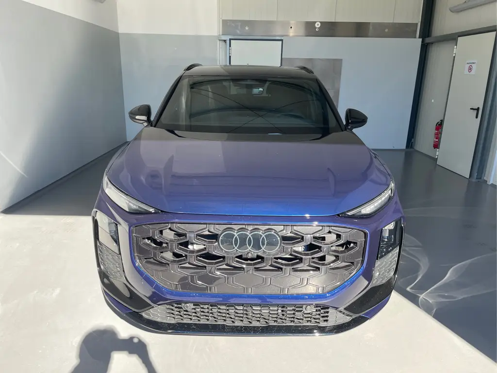 Audi q3 quattro 2,0 TFSI Automatik, 20 km, Österreich — Foto 2 von 41