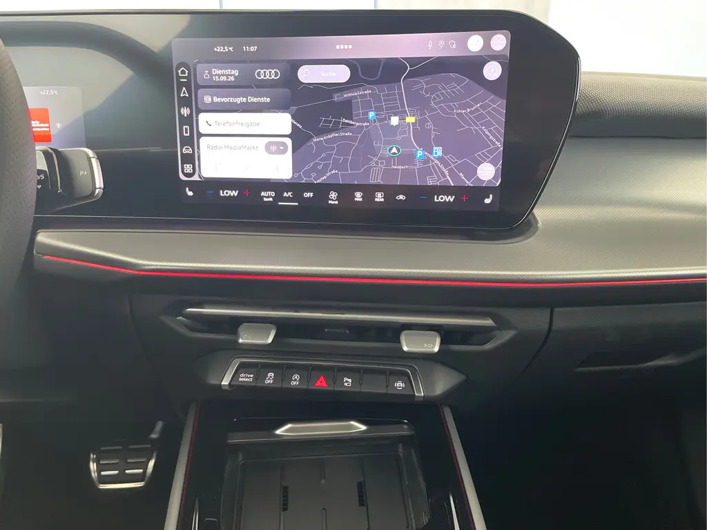 Audi q3 quattro 2,0 TFSI Automatik, 20 km, Österreich — Foto 8 von 41